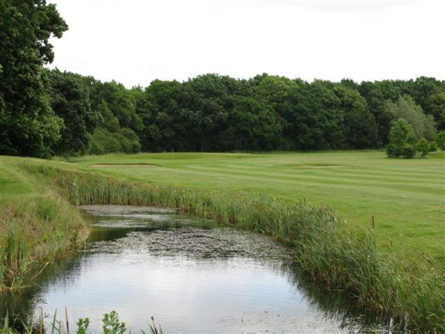 Silverstone Golf Club And Hotel Exterior photo