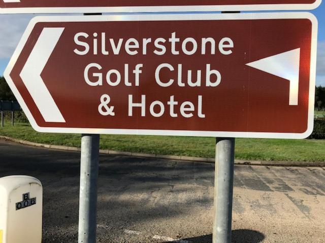 Silverstone Golf Club And Hotel Exterior photo