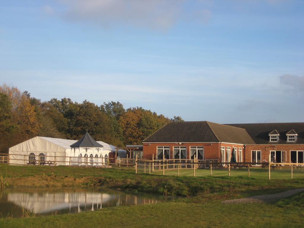 Silverstone Golf Club And Hotel Exterior photo